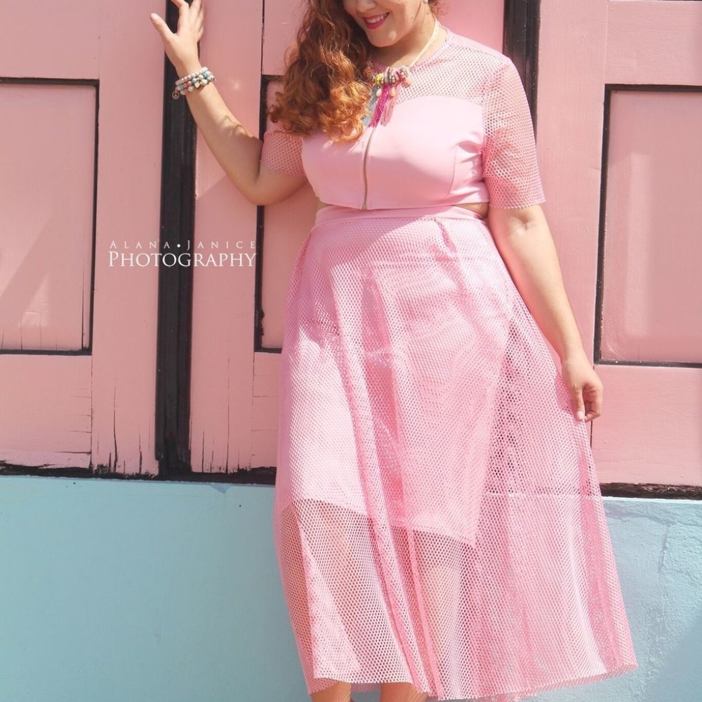 Pink Mesh Set | Plus Size